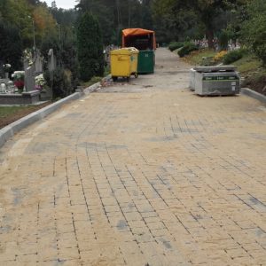 Trwają prace przy redzkim cmentarzu