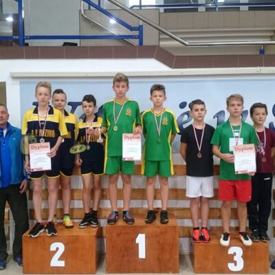 BRĄZOWY MEDAL W POWIATOWYCH MISTRZOSTWACH W BADMINTONIE