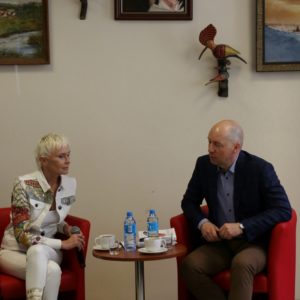 Ewa Błaszczyk w redzkiej bibliotece