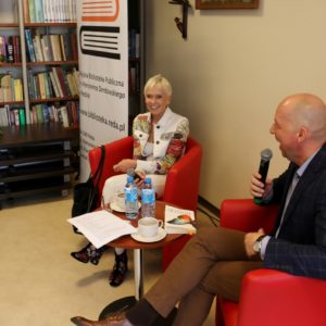 Ewa Błaszczyk w redzkiej bibliotece