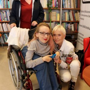 Ewa Błaszczyk w redzkiej bibliotece