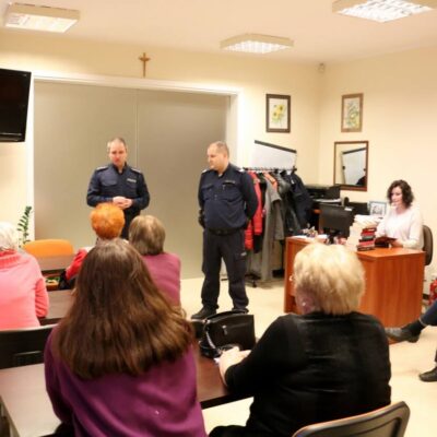 „Bezpieczny Senior” – spotkanie seniorów z policjantami