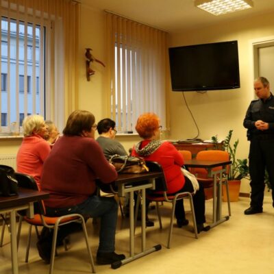 „Bezpieczny Senior” – spotkanie seniorów z policjantami
