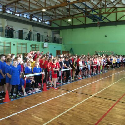 V Mistrzostwa Powiatu Wejherowskiego Szkół Podstawowych w Halowej Lekkoatletyce klas III-IV