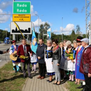 Symboliczne odsłonięcie tablicy Redy w języku kaszubskim