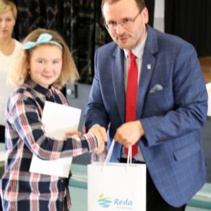 Wręczono stypendia Burmistrza Miasta Redy
