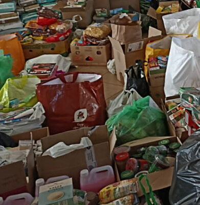 MIESZKAŃCY REDY POMAGAJĄ UKRAINIE