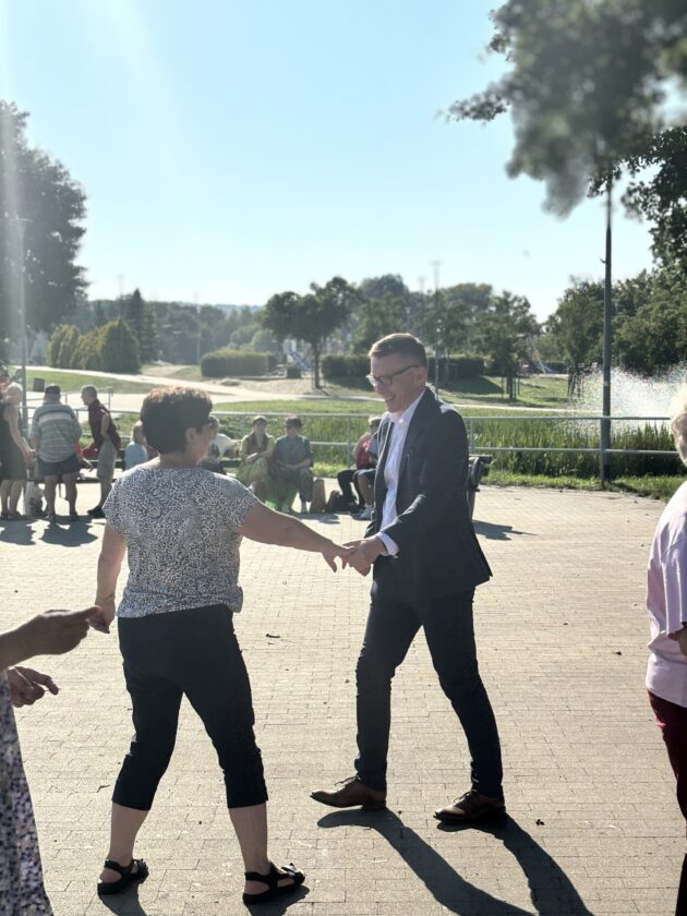 Fotorelacja z Potańcówki dla Seniorów