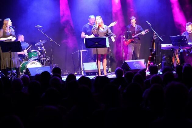 Fabryka Kultury Spektakl Miłość Ci Wszystko Wybaczy 14.02.2025 Fot Michał Kaczmarek 46