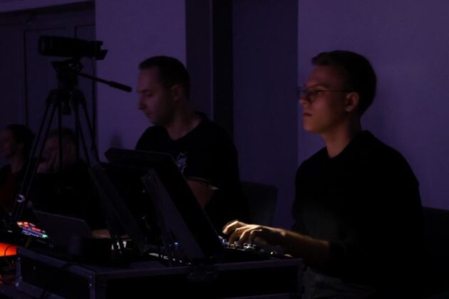 Fabryka Kultury Spektakl Miłość Ci Wszystko Wybaczy 14.02.2025 Fot Michał Kaczmarek 60