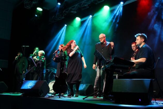 Fabryka Kultury Spektakl Miłość Ci Wszystko Wybaczy 14.02.2025 Fot Michał Kaczmarek 69