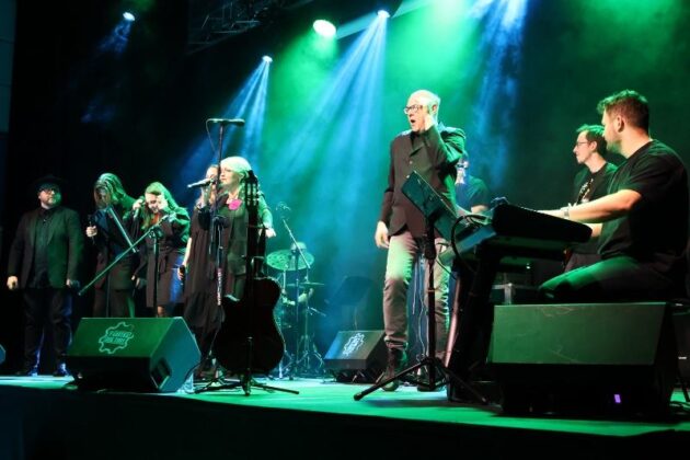Fabryka Kultury Spektakl Miłość Ci Wszystko Wybaczy 14.02.2025 Fot Michał Kaczmarek 71