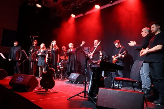 Fabryka Kultury Spektakl Miłość Ci Wszystko Wybaczy 14.02.2025 Fot Michał Kaczmarek 77
