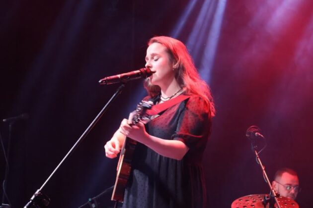Fabryka Kultury Spektakl Miłość Ci Wszystko Wybaczy 14.02.2025 Fot Michał Kaczmarek 9