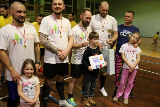 Sp 4 Turniej Piłki Nożej Rodzice Grają Dla Dzieci 9.02.2025 Fot. Michał Kaczmarek 27