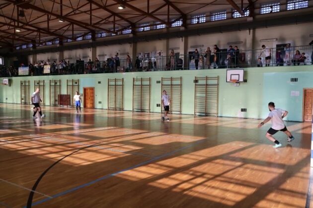 Sp 4 Turniej Piłki Nożej Rodzice Grają Dla Dzieci 9.02.2025 Fot. Michał Kaczmarek 32
