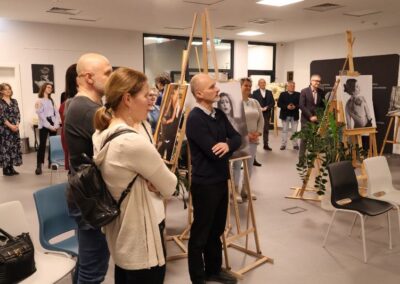 Miejska Biblioteka Publiczna W Redzie Wernisaż Adama Majkowskiego 4.03.2025 41