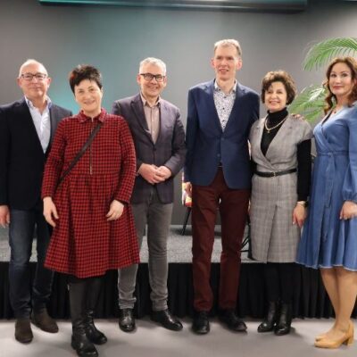 Miejska Biblioteka Publiczna W Redzie Wernisaż Adama Majkowskiego 4.03.2025 64