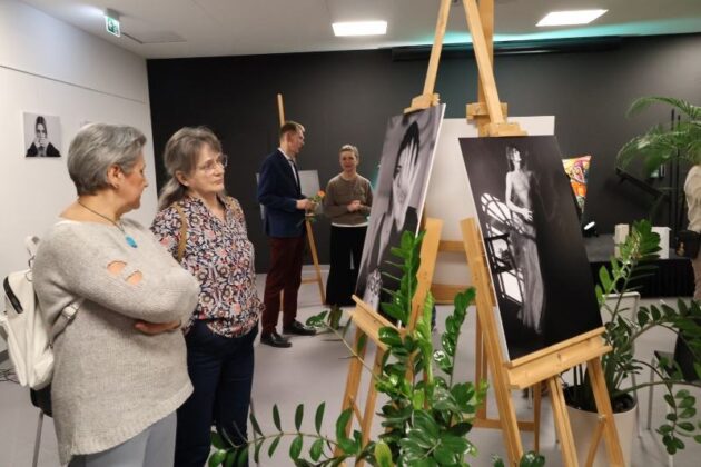 Miejska Biblioteka Publiczna W Redzie Wernisaż Adama Majkowskiego 4.03.2025 73