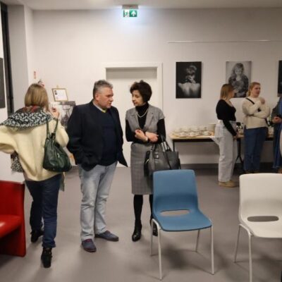 Miejska Biblioteka Publiczna W Redzie Wernisaż Adama Majkowskiego 4.03.2025 76
