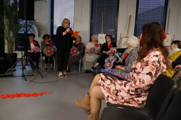 Miejska Biblioteka Publiczna W Redzie Wieczór Z Poezją I Muzyką Fot Michał Kaczmarek 27.02.2025 17