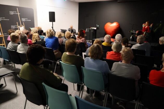 Miejska Biblioteka Publiczna W Redzie Wieczór Z Poezją I Muzyką Fot Michał Kaczmarek 27.02.2025 29
