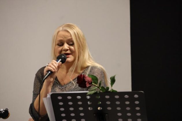Miejska Biblioteka Publiczna W Redzie Wieczór Z Poezją I Muzyką Fot Michał Kaczmarek 27.02.2025 35