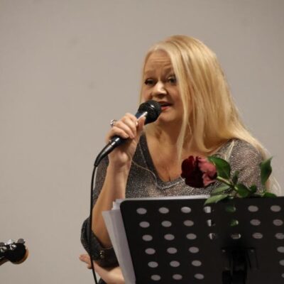 Miejska Biblioteka Publiczna W Redzie Wieczór Z Poezją I Muzyką Fot Michał Kaczmarek 27.02.2025 36