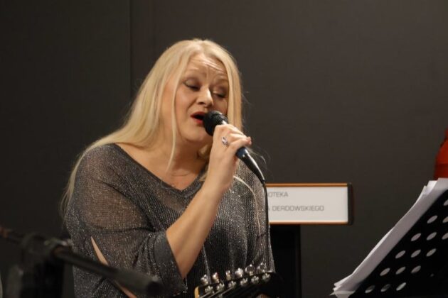 Miejska Biblioteka Publiczna W Redzie Wieczór Z Poezją I Muzyką Fot Michał Kaczmarek 27.02.2025 45