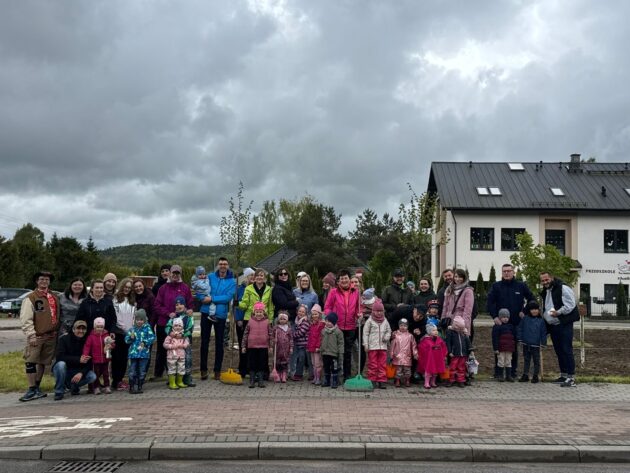 Łąka kwietna w Betlejem, wspólne sianie z mieszkańcami, 17.05.2025, fot. UMR