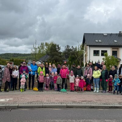 Łąka kwietna w Betlejem, wspólne sianie z mieszkańcmai, 17.05.2025, fot. UMR
