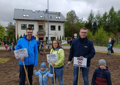 Łąka kwietna w Betlejem, wspólne sianie z mieszkańcami, 17.05.2025, fot. UMR
