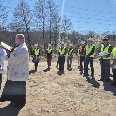 24.04.2026, Wiecha na szkole przy ul. Trzcinowej, fot. UMR