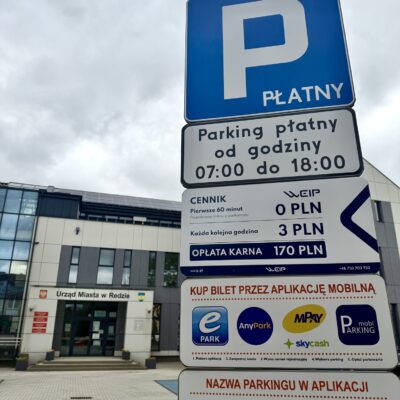 Zmiany na parkingu przed urzędem