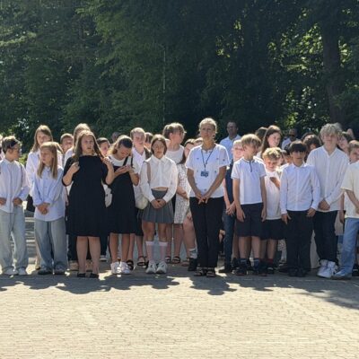 Zakończenie roku szkolnego 2025/26 w SP5, pożegnanie dyrektor Moniki Halczak, fot. UMR