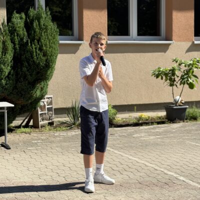 Zakończenie roku szkolnego 2025/26 w SP5, pożegnanie dyrektor Moniki Halczak, fot. UMR
